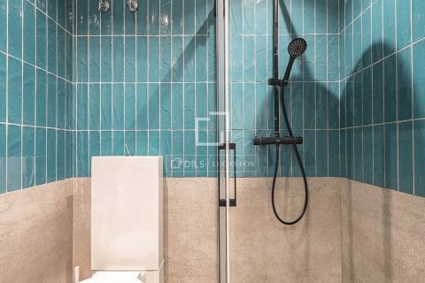 Huoneisto myytävänä Barcelona, Espanja, 3 makuuhuonetta, 96 m2 No. 166779 - kuva 28