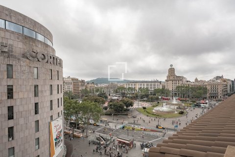 Huoneisto myytävänä Barcelona, Espanja, 3 makuuhuonetta, 96 m2 No. 166779 - kuva 3