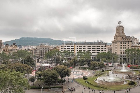 Huoneisto myytävänä Barcelona, Espanja, 3 makuuhuonetta, 96 m2 No. 166779 - kuva 2