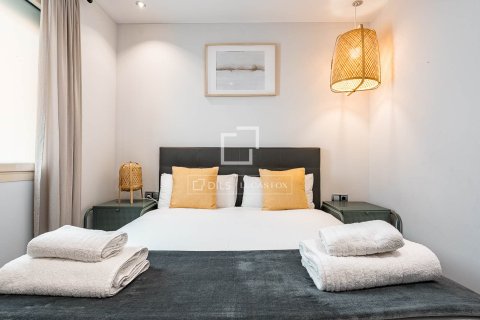 Huoneisto myytävänä Barcelona, Espanja, 3 makuuhuonetta, 96 m2 No. 166779 - kuva 12