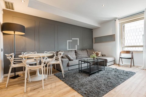 Huoneisto myytävänä Barcelona, Espanja, 3 makuuhuonetta, 96 m2 No. 166779 - kuva 5
