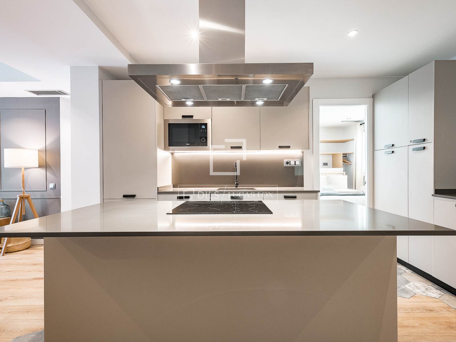 Huoneisto Barcelona, Espanja 3 makuuhuonetta, 96 m2 No. 166779