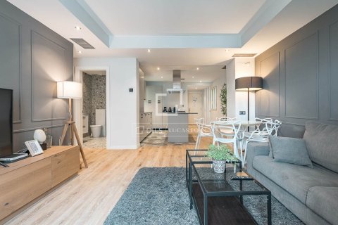 Huoneisto myytävänä Barcelona, Espanja, 3 makuuhuonetta, 96 m2 No. 166779 - kuva 6