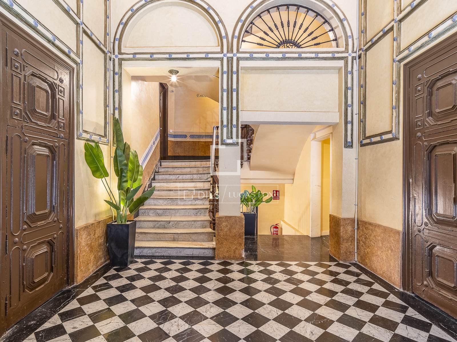 Huoneisto Barcelona, Espanja 1 makuuhuone, 55 m2 No. 166783