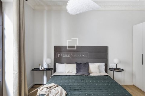 Huoneisto myytävänä Barcelona, Espanja, 1 makuuhuone, 55 m2 No. 166783 - kuva 16