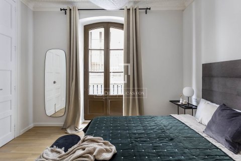 Huoneisto myytävänä Barcelona, Espanja, 1 makuuhuone, 55 m2 No. 166783 - kuva 21