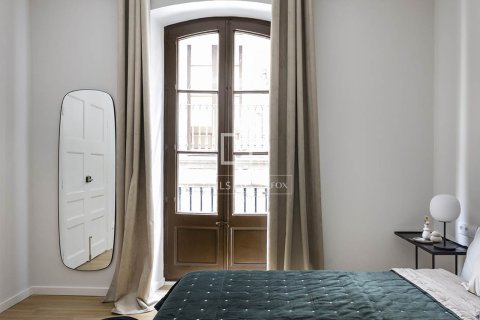 Huoneisto myytävänä Barcelona, Espanja, 1 makuuhuone, 55 m2 No. 166783 - kuva 20
