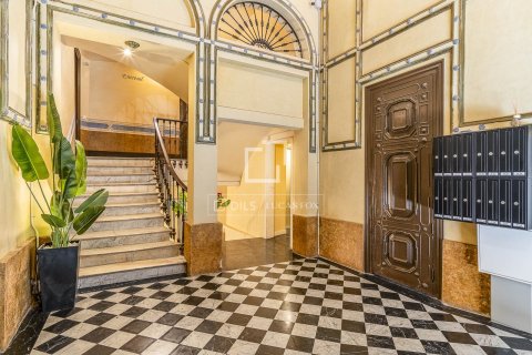 Apartamento en venta en Barcelona, España 1 dormitorio, 55 m2 No. 166783 - foto 30