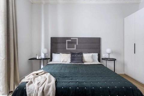 Huoneisto myytävänä Barcelona, Espanja, 1 makuuhuone, 55 m2 No. 166783 - kuva 13