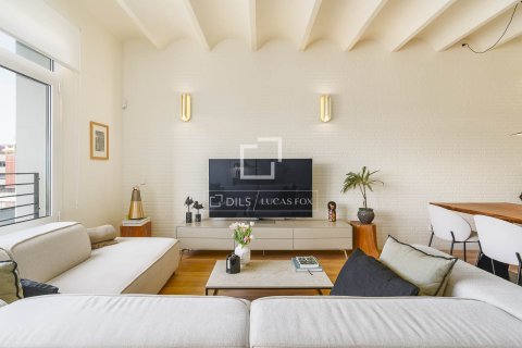 Huoneisto myytävänä Barcelona, Espanja, 3 makuuhuonetta, 106 m2 No. 166784 - kuva 6