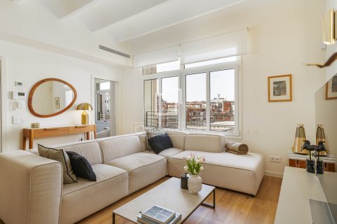 Huoneisto myytävänä Barcelona, Espanja, 3 makuuhuonetta, 106 m2 No. 166784 - kuva 5