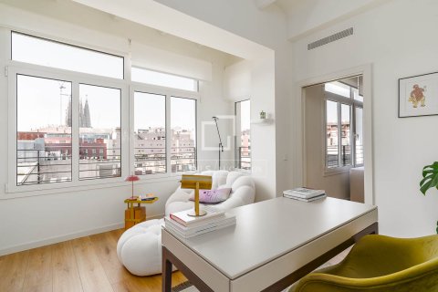 Huoneisto myytävänä Barcelona, Espanja, 3 makuuhuonetta, 106 m2 No. 166784 - kuva 15
