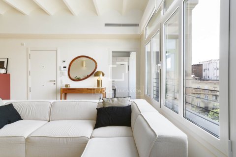 Huoneisto myytävänä Barcelona, Espanja, 3 makuuhuonetta, 106 m2 No. 166784 - kuva 4
