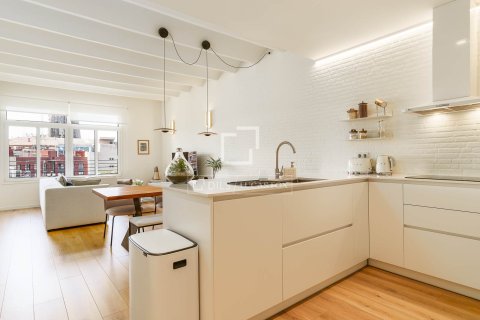 Huoneisto myytävänä Barcelona, Espanja, 3 makuuhuonetta, 106 m2 No. 166784 - kuva 9
