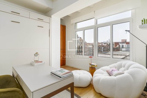 Huoneisto myytävänä Barcelona, Espanja, 3 makuuhuonetta, 106 m2 No. 166784 - kuva 14
