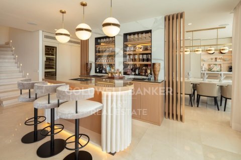 Duplex à vendre à Marbella, Malaga, Espagne, 6 chambres, 665 m2 No. 158993 - photo 7