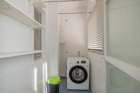 Dzīvoklis īrēšanai Sevilla, Seville, Spānijā 2 istabas, 103 m2 Nr. 147673 - attēls 19