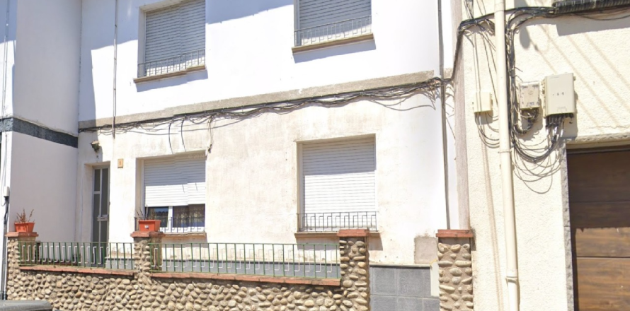 Apartamento en Roda de Ter, Barcelona, España 3 dormitorios, 69 m2 No. 191455
