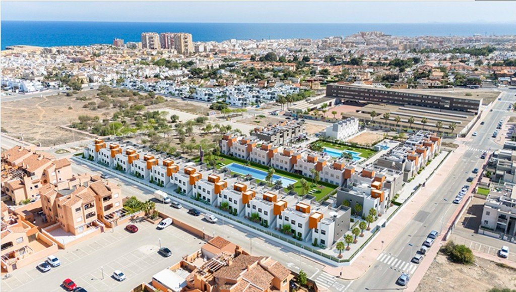 Apartment à Torrevieja, Alicante, Espagne 2 chambres, 76 m2 No. 145270