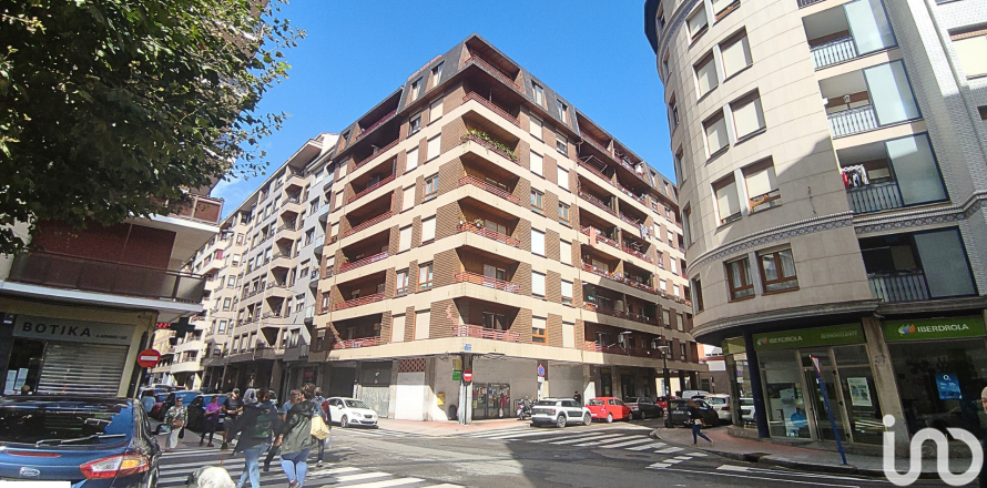 Apartment in Bermeo, Biscay, Spain 4 bedrooms, 130 sq.m. No. 153825