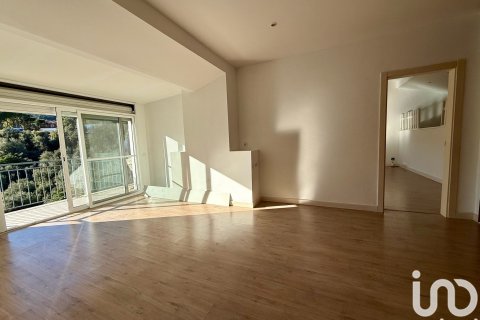 Talo myytävänä Arenys de Munt, Barcelona, Espanja, 4 makuuhuonetta, 850 m2 No. 153823 - kuva 16