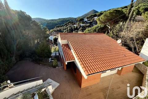 Talo myytävänä Arenys de Munt, Barcelona, Espanja, 4 makuuhuonetta, 850 m2 No. 153823 - kuva 5