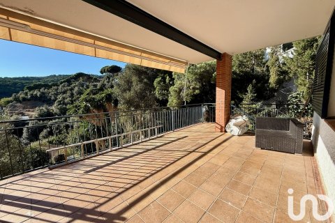 Talo myytävänä Arenys de Munt, Barcelona, Espanja, 4 makuuhuonetta, 850 m2 No. 153823 - kuva 14