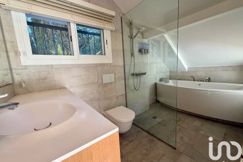 Talo myytävänä Arenys de Munt, Barcelona, Espanja, 4 makuuhuonetta, 850 m2 No. 153823 - kuva 18