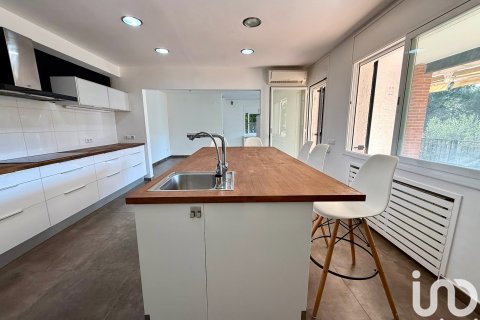 Talo myytävänä Arenys de Munt, Barcelona, Espanja, 4 makuuhuonetta, 850 m2 No. 153823 - kuva 12