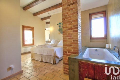 House for sale in Els Guiamets, Tarragona, Spain 10 bedrooms, 626 sq.m. No. 153822 - photo 22