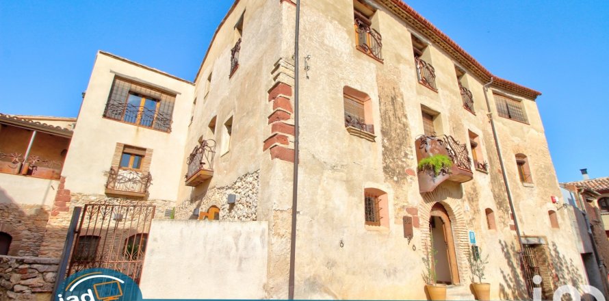 House in Els Guiamets, Tarragona, Spain 10 bedrooms, 626 sq.m. No. 153822