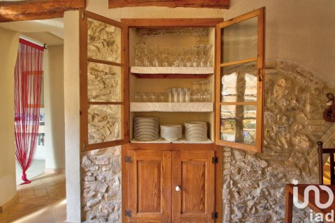 House for sale in Els Guiamets, Tarragona, Spain 10 bedrooms, 626 sq.m. No. 153822 - photo 8