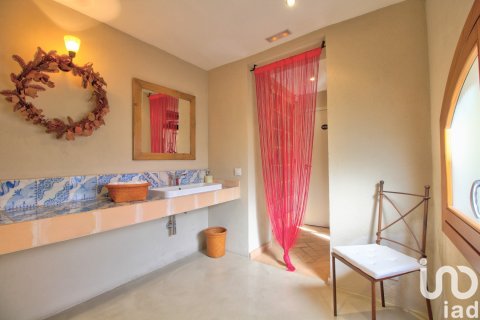 House for sale in Els Guiamets, Tarragona, Spain 10 bedrooms, 626 sq.m. No. 153822 - photo 14