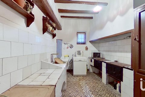 Hus till salu i Valls, Tarragona, Spanien 4 sovrum, 419 kvm. Nr. 153826 - foto 22