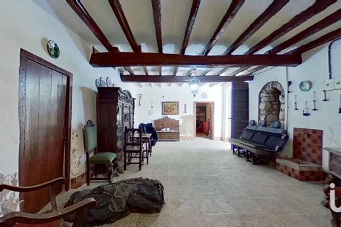 Hus till salu i Valls, Tarragona, Spanien 4 sovrum, 419 kvm. Nr. 153826 - foto 16