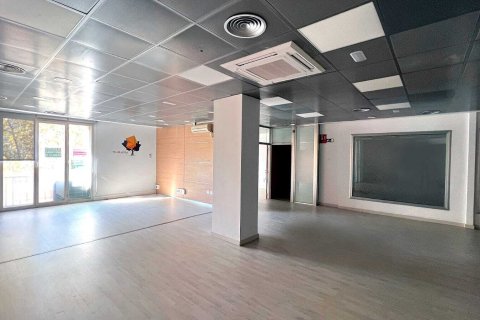 Commercial property à vendre Eixample, Barcelona, Espagne, 322 m2 No. 133365 - photo 2