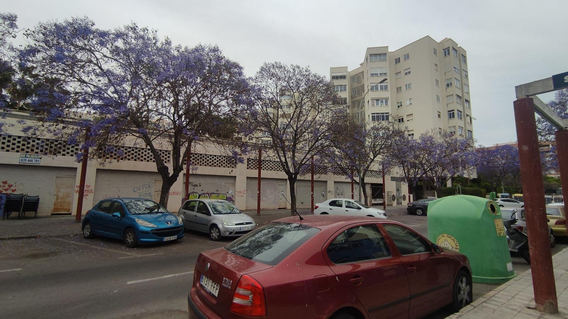 Propiedad comercial en Alicante, España 75 m2 No. 182834