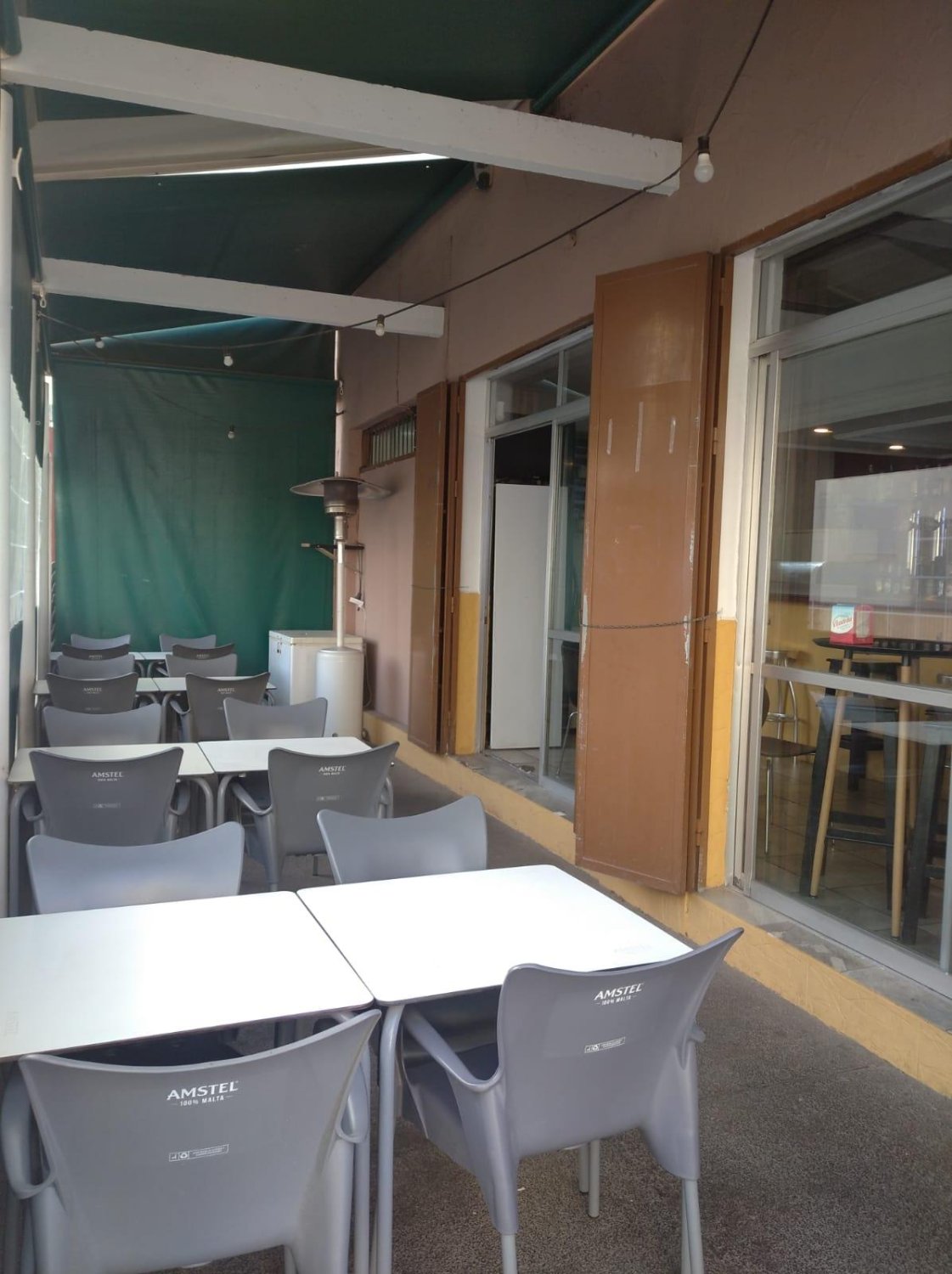 Propiedad comercial en Alicante, España 75 m2 No. 182834