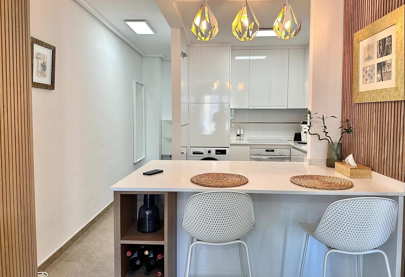 Huoneisto Torrevieja, Alicante, Espanja 1 makuuhuone, 54 m2 No. 182838