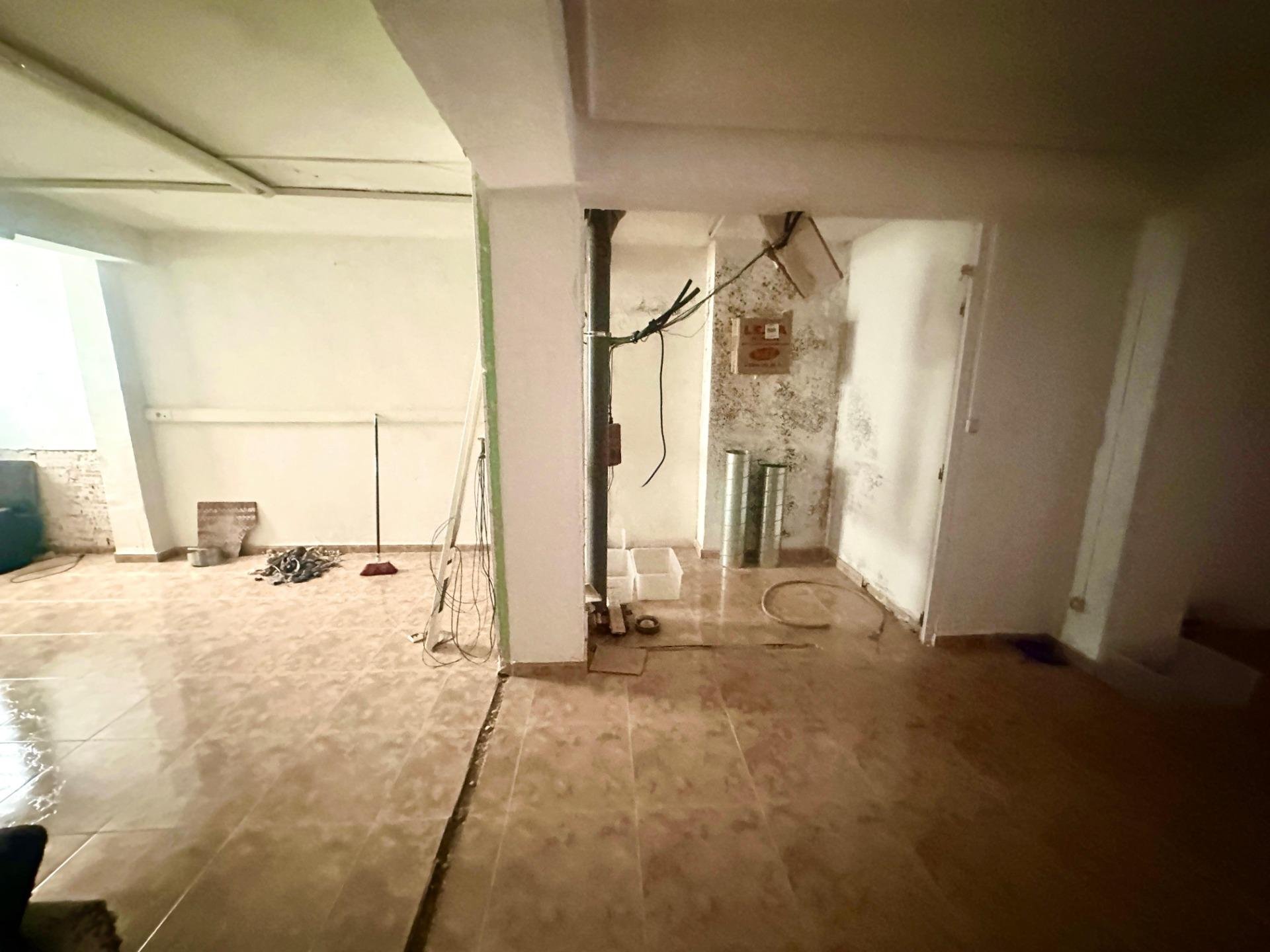 Office à Alicante, Espagne 110 m2 No. 182837