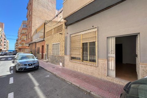 Proprietà commerciale in vendita a Torrevieja, Alicante, Spagna 261 mq. N° 182835 - foto 4