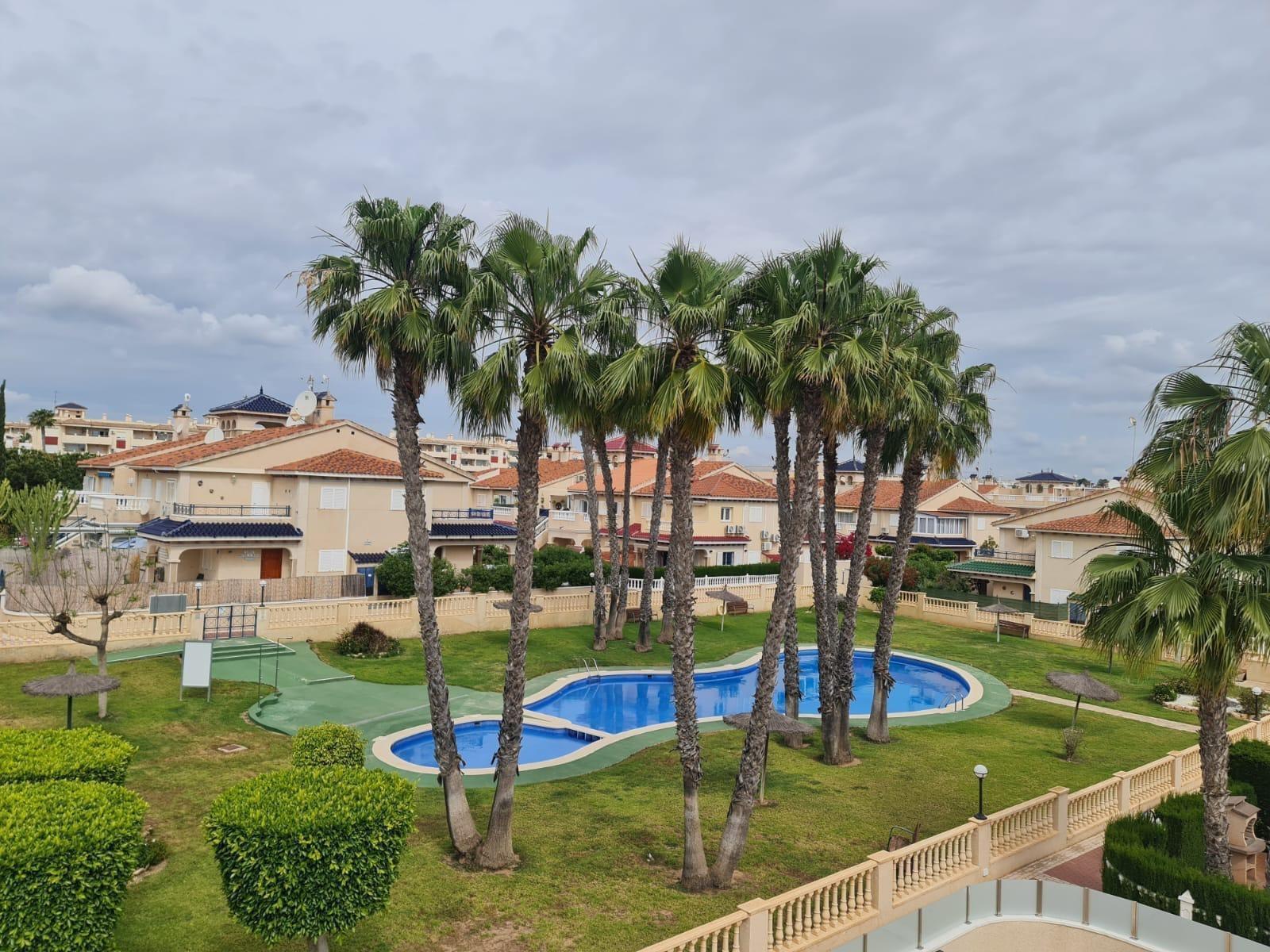 Bungalow i Torrevieja, Alicante, Spanien 58 kvm. Nr. 182833