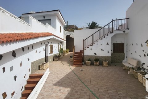 Dom w Granadilla de Abona, Tenerife, Hiszpania 5 sypialni, 211 mkw. nr 188451