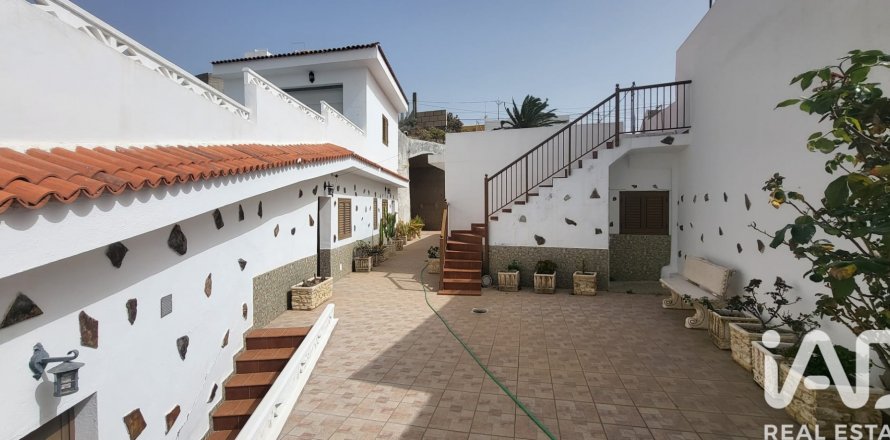 Māja Granadilla de Abona, Tenerife, Spānijā 5 istabas, 211 m2 Nr. 188451