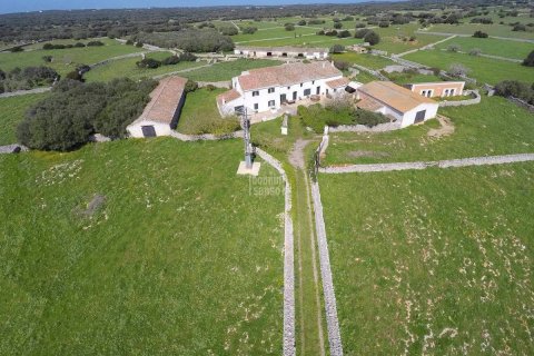 House for sale Mahon, Menorca, Spain 16 bedrooms, 2000 sq.m. No. 113480 - photo 1