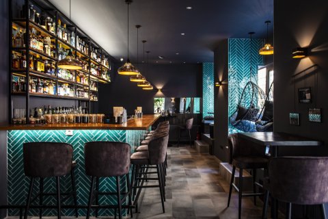 Commercial property à vendre à Madrid, Espagne, 212 m2 No. 140737 - photo 1