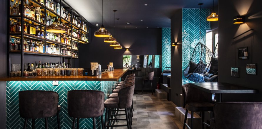 Commercial property à Madrid, Espagne 212 m2 No. 140737