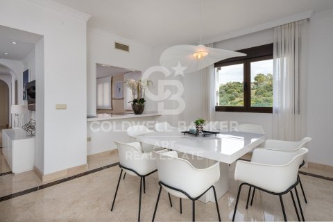 Villa en venta en Estepona, Málaga, España 3 dormitorios, 170 m2 No. 157273 - foto 4