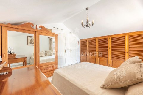 Villa for sale in Malaga, Spain 5 bedrooms, 271 sq.m. No. 157482 - photo 20