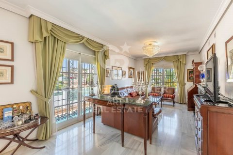 Villa for sale in Malaga, Spain 5 bedrooms, 271 sq.m. No. 157482 - photo 7